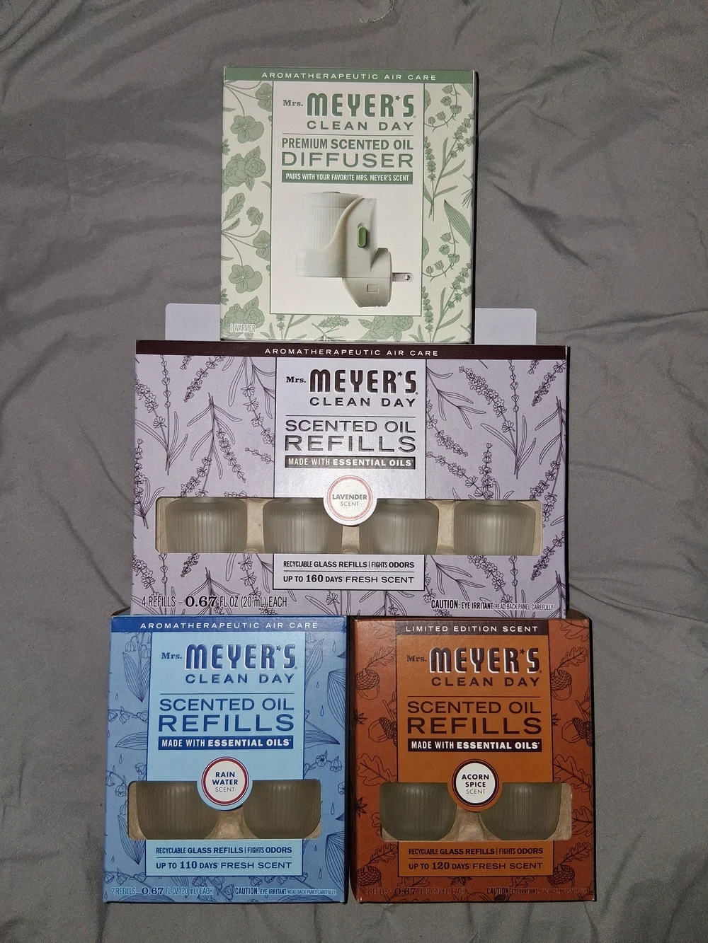 Mrs. Meyers Scented Oil Refills & Diffuser– Rain Water, Lavender and Acorn Spice